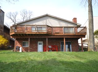 2675 Silverhill Dr, Waterford, MI