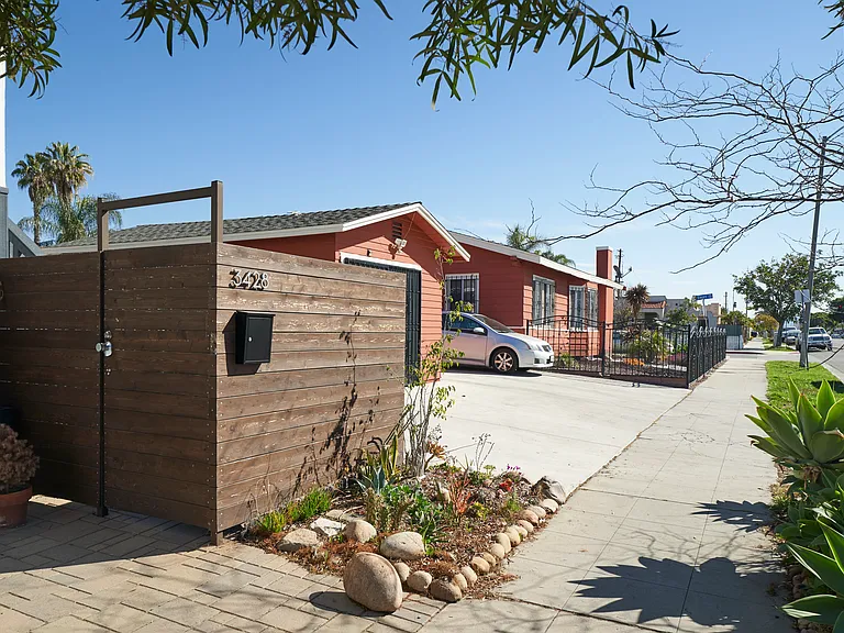 3428 Orange Ave — Photo 2