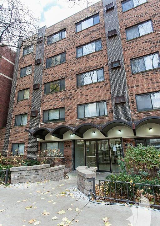 1st image of 431 W Barry Ave APT 422