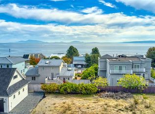 1607 Harbor Seal Dr, Point Roberts, WA