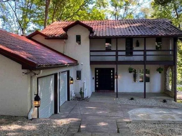 316 Hickory Hill Dr, Terre Haute, IN 47802