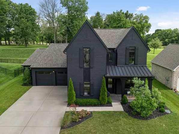 6012 Emma Victoria Dr, Franklin, TN 37064