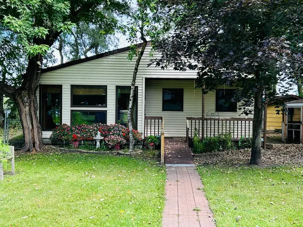 11728 S Grove Lake Dr, Brooten, MN 56316