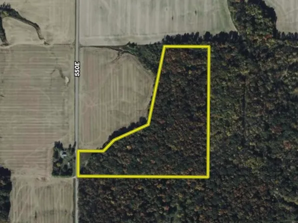 4 H Rd, Sumner, IL 62466