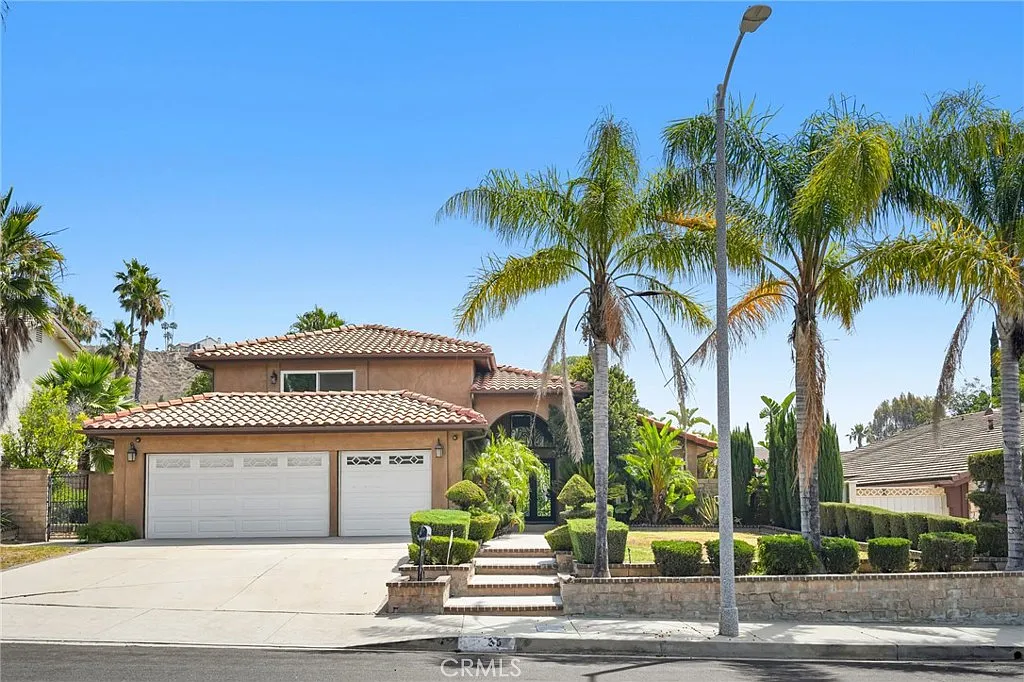 4 bed, 2228 sqft, $6,000 — Photo 4