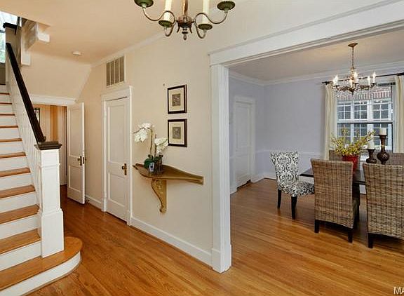 4th image of 6926 Pershing Ave