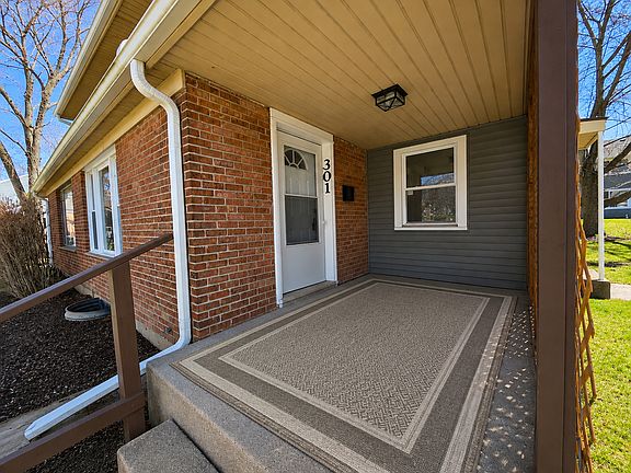 2nd image of 301 Dogwood St