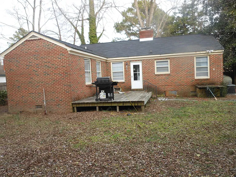 back deck, fenced yard.