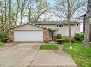 2051 Country Club Way, Albion, MI 49224
