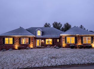 161 Grange Hill Ln, Weldon Spring, MO 63304