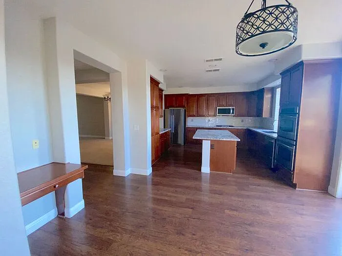875 Sienna Park Dr — Photo 14