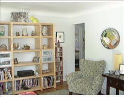 2nd image of 1725 Hatcher Cres