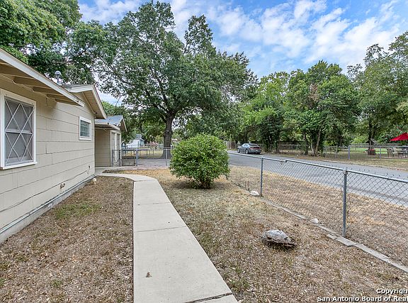 3rd image of 202 Genevieve Dr