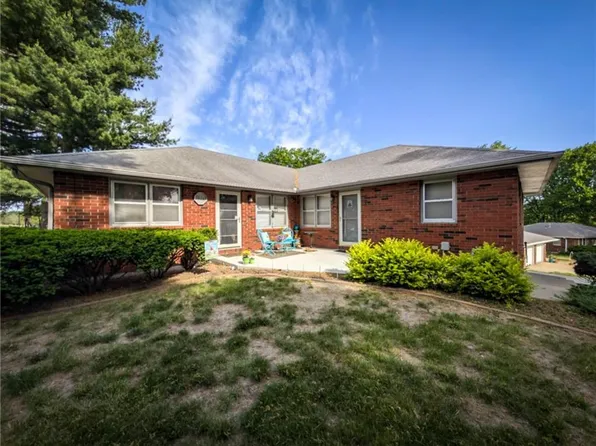 1618-1620 Wayne Dr, Saint Joseph, MO 64506