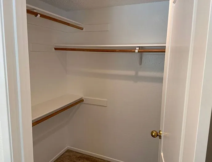 6628 Valley Wood Dr — Photo 16
