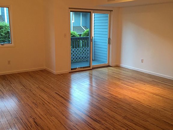 5th image of 44 Skyview Ter #4C
