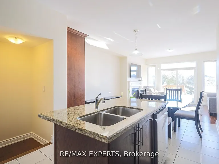 27 Hogan Manor Dr — Photo 12