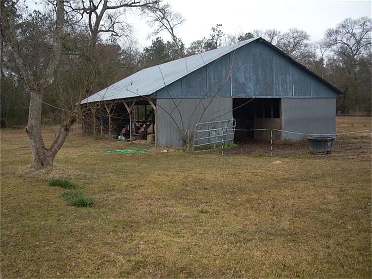 2nd image of 17491 Springfield Dr