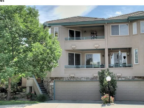 18W081 Jamestown Ln, Villa Park, IL 60181