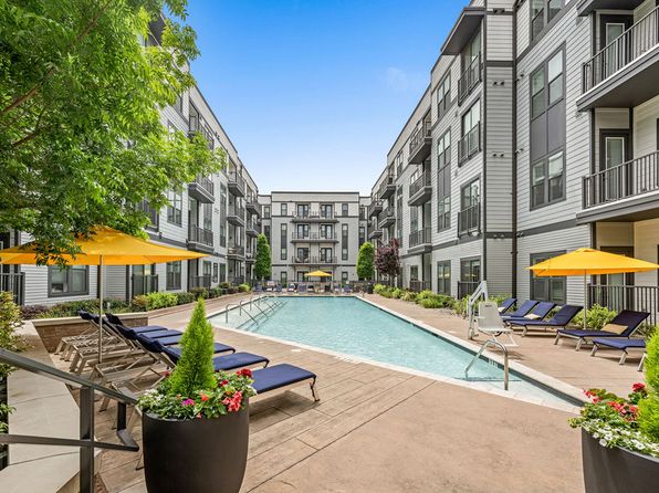 327 W Tremont Ave #137