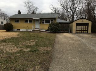 17 Long Dr, Toms River, NJ