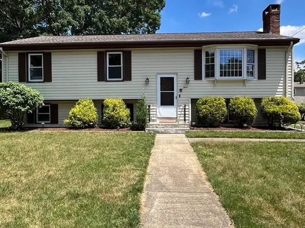 3 Sherman St, Attleboro, MA 02703