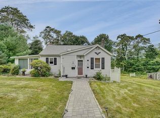 15 Muscoot Rd W, Mahopac, NY 10541