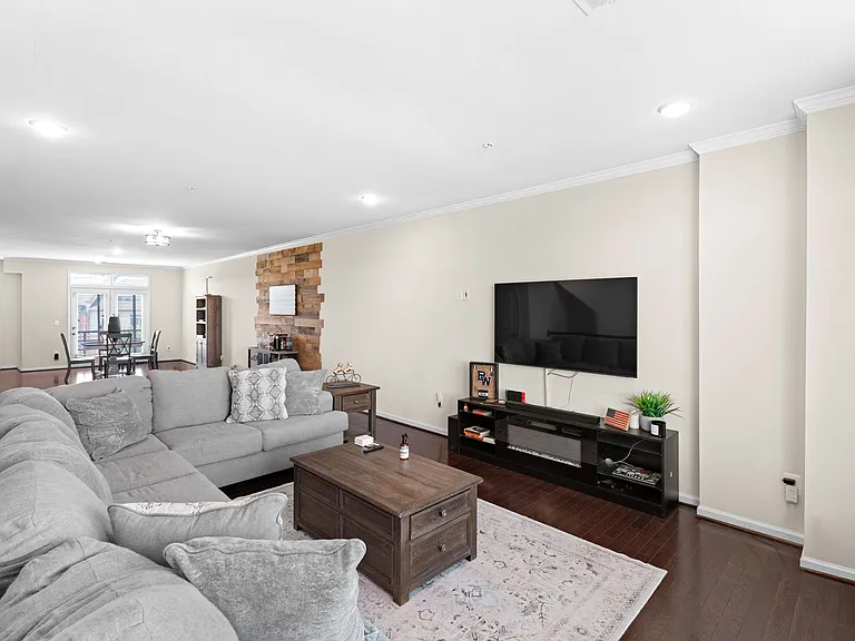 1518 Ribbon Limestone Ter SE — Photo 5