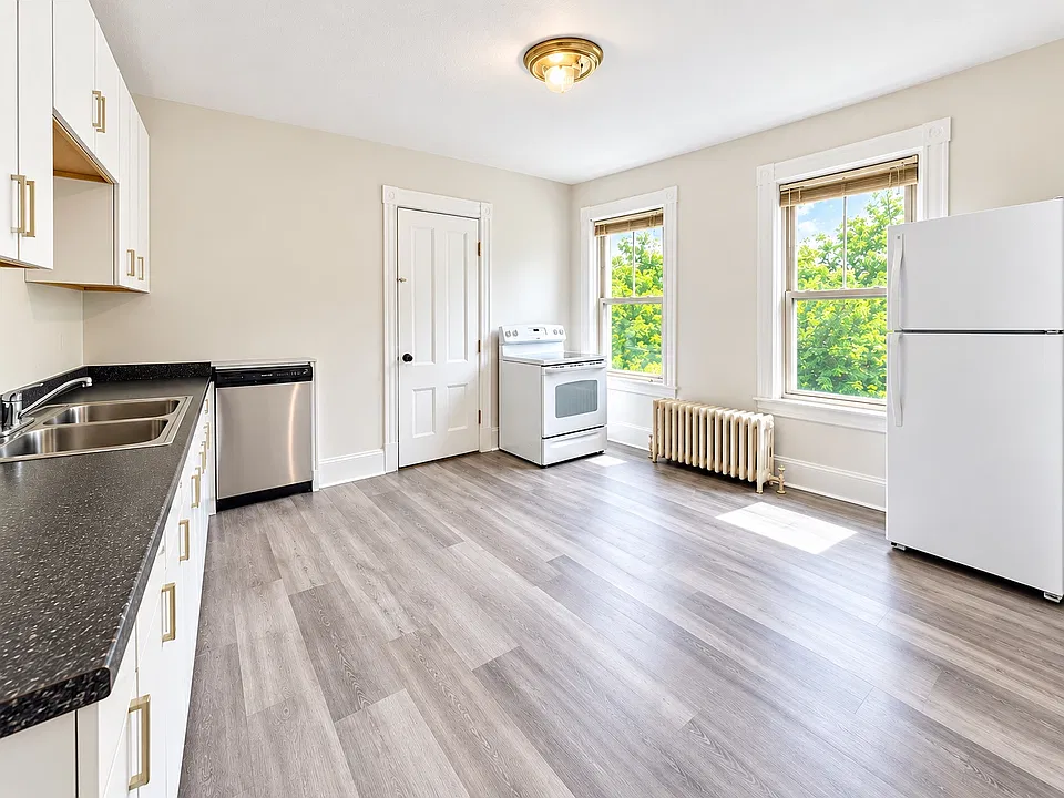 7 Hope St #1