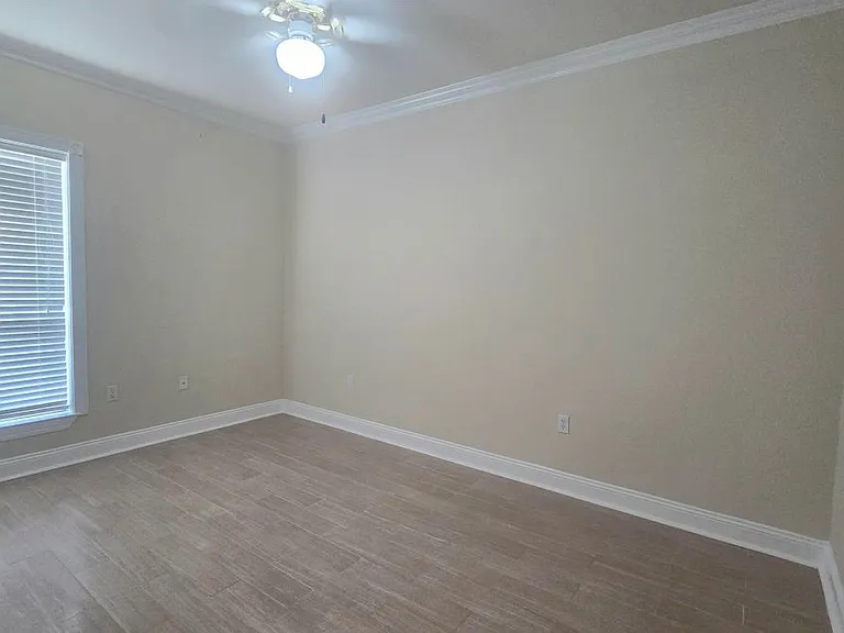 282 Allan Dr — Photo 21