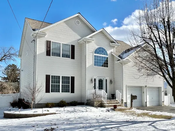 304 Bennett St, Roebling, NJ 08554