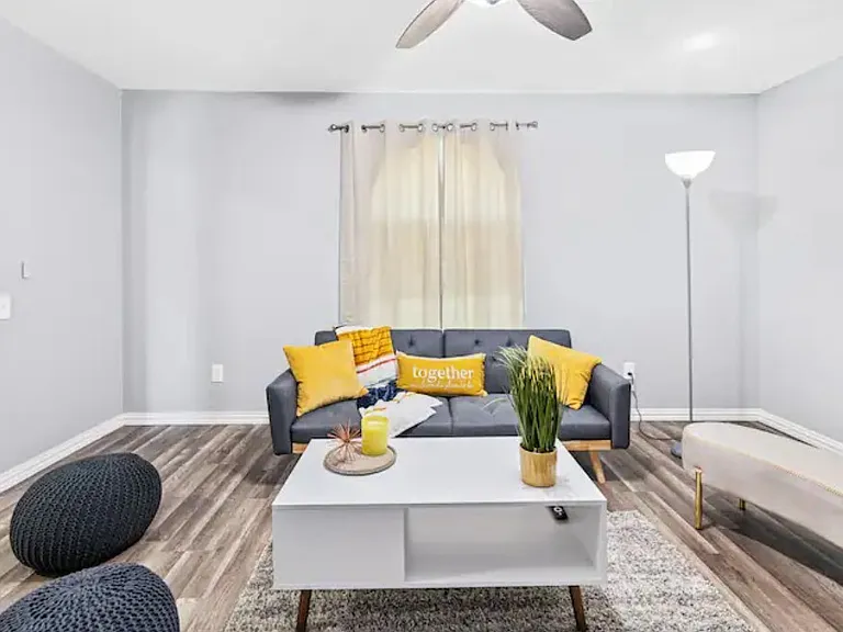 3206 Heather Glen Dr — Photo 3