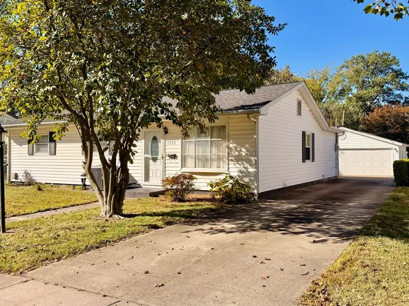 1308 Short St, Centralia, IL 62801
