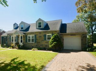 813 E 5th St, Florence, NJ 08518