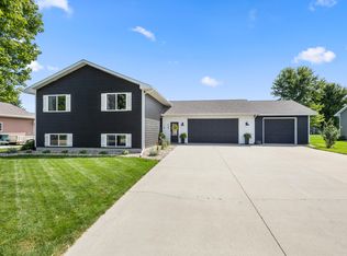 404 Jefferson Ave, Volga, SD 57071