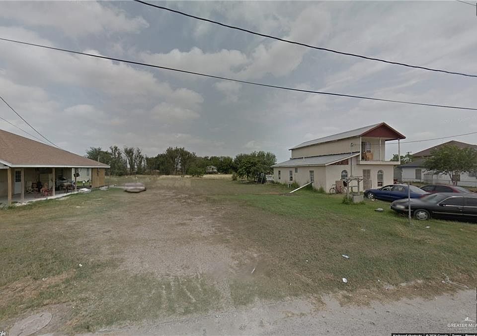 1st image of 605 Martinez St