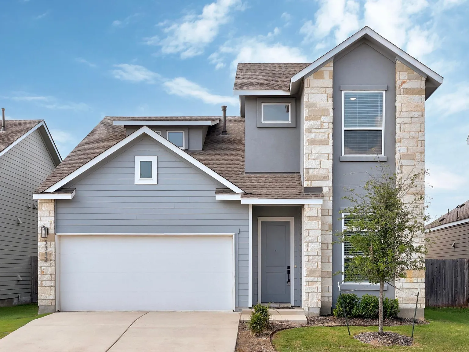 3 bed, 3.0 bath, 1717 sqft, $2,300 — Photo 1