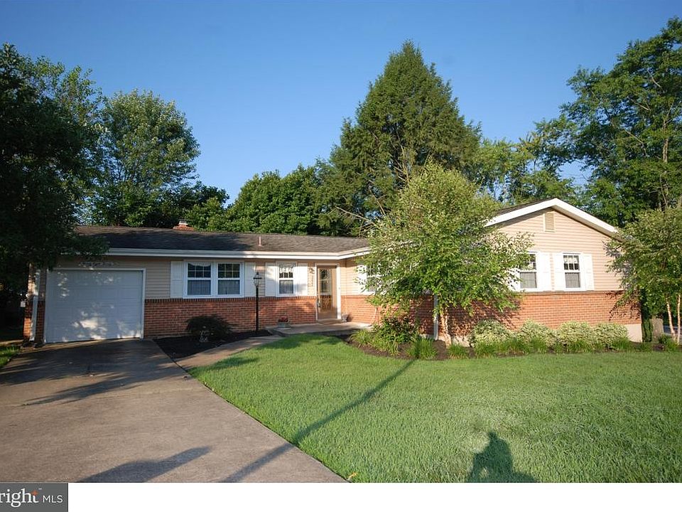 1st image of 2822 Fawkes Dr