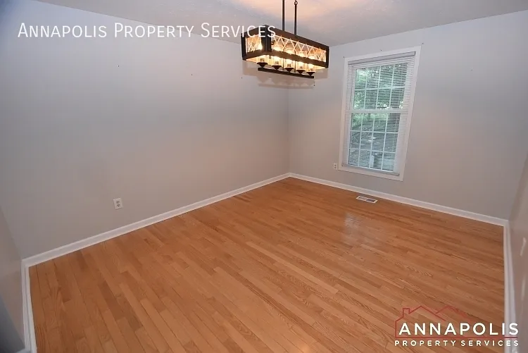 528 Bay Green Dr — Photo 6