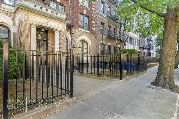 Rented by D'Andrea Craig Realty | media 1