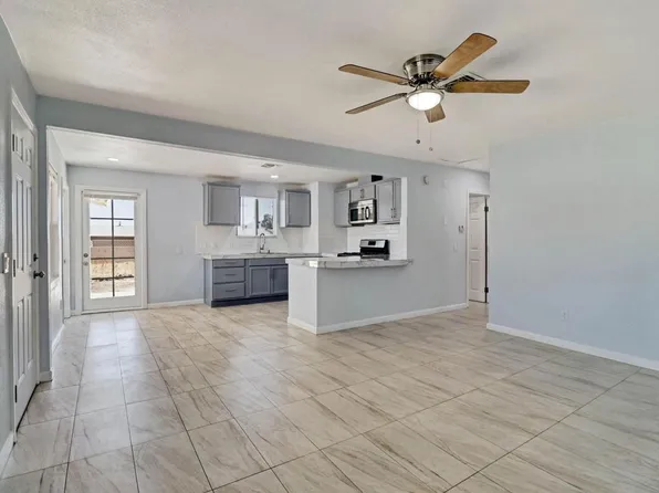 13315 La Mesa Dr, Desert Hot Springs, CA 92240