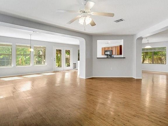 5th image of 4706 Mellow Hollow Dr