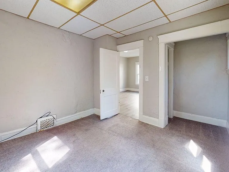 877 Rudyard Rd — Photo 11