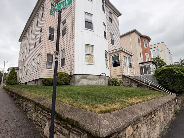 101 Providence St APT 2, Worcester, MA 01604