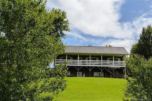 1st image of 271 Breton Ridge Rd