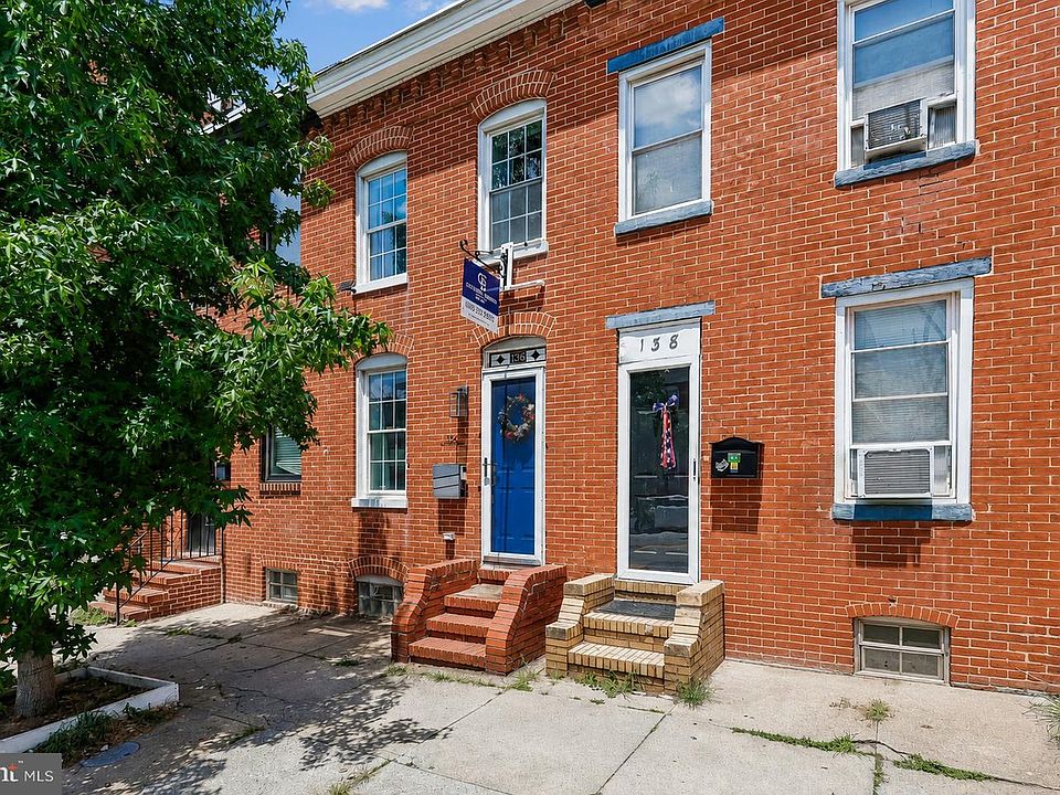 1st image of 136 E Fort Ave