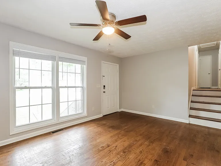 4436 Colony East Dr — Photo 8