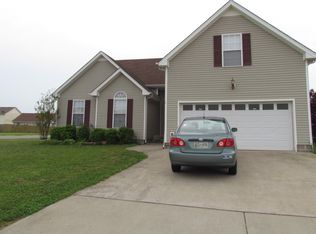 3660 S Naples Ct, Clarksville, TN 37040