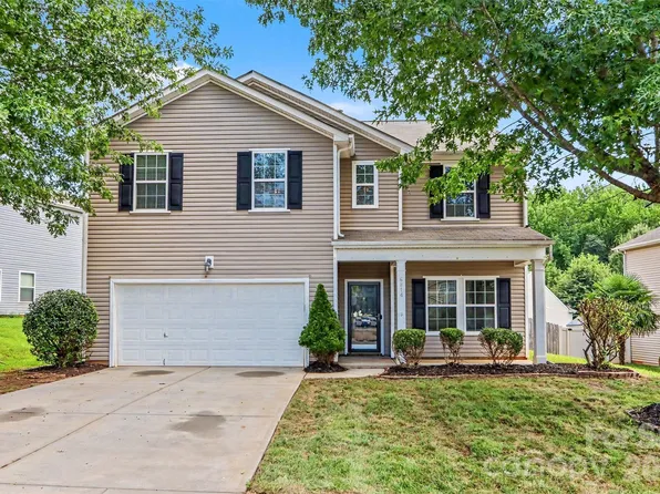 6814 Barefoot Forest Dr, Charlotte, NC 28269