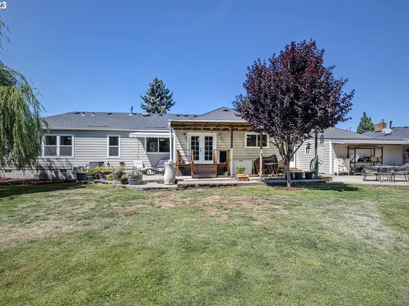 1607 Hawthorne St, Forest Grove, OR 97116